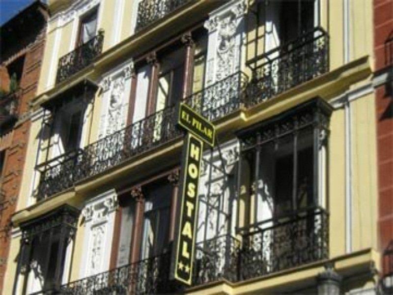 Hostal El Pilar Madrid Eksteriør bilde